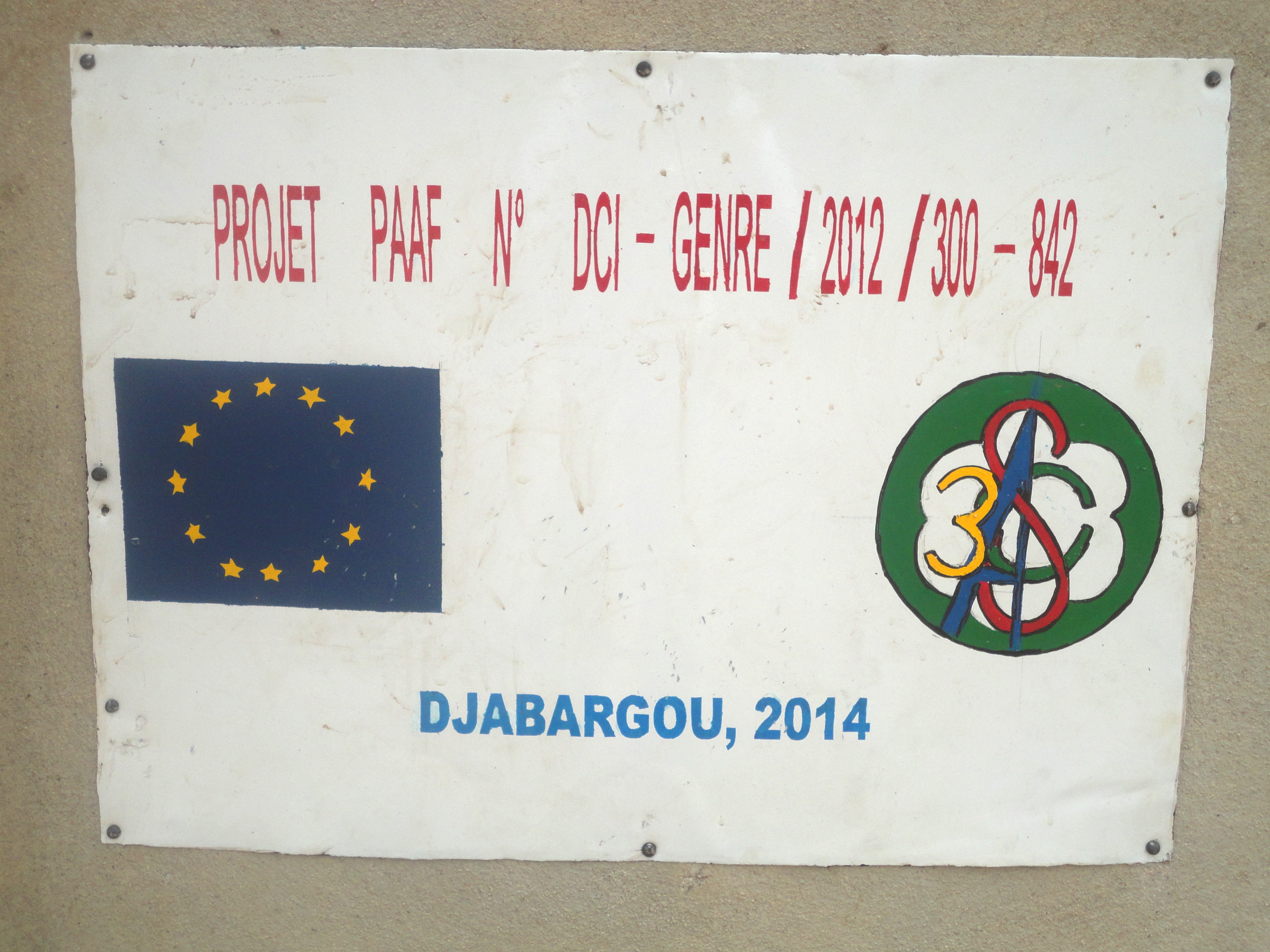 5- Plaque d'identification des ouvrages d'eau du projet PAAF (1) 5- Plaque d'identification des ouvrages d'eau du projet PAAF (1)